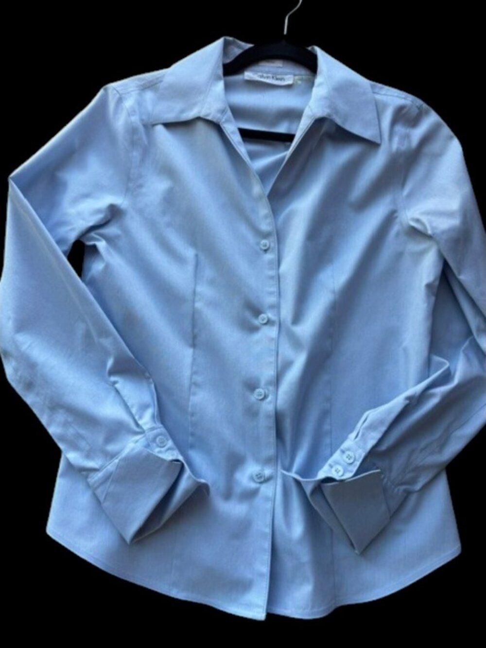 Calvin Klein Women's Blue No Iron Blouse size 6